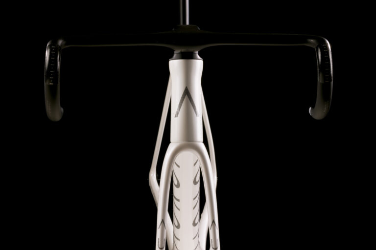 magmav2-lightweight-2